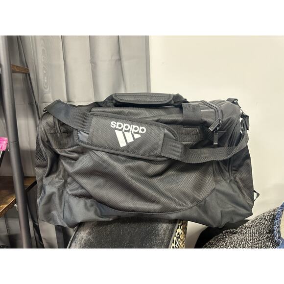 ADIDAS DEFENSE MEDIUM 25" Duffel Gym Bag BLACK WHITE WATER RESIST NWT $55 - Picture 4 of 5